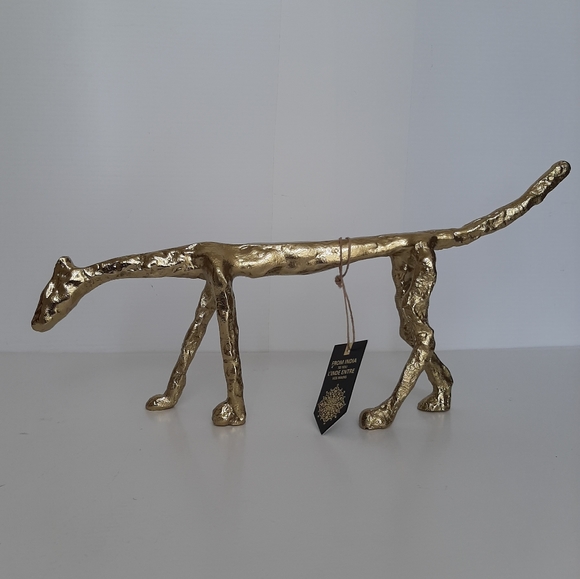Amazon.com: ZKSYLSM Golden Gorilla Statue - Abstract Art  Metal Abstract Animal Figure Gold